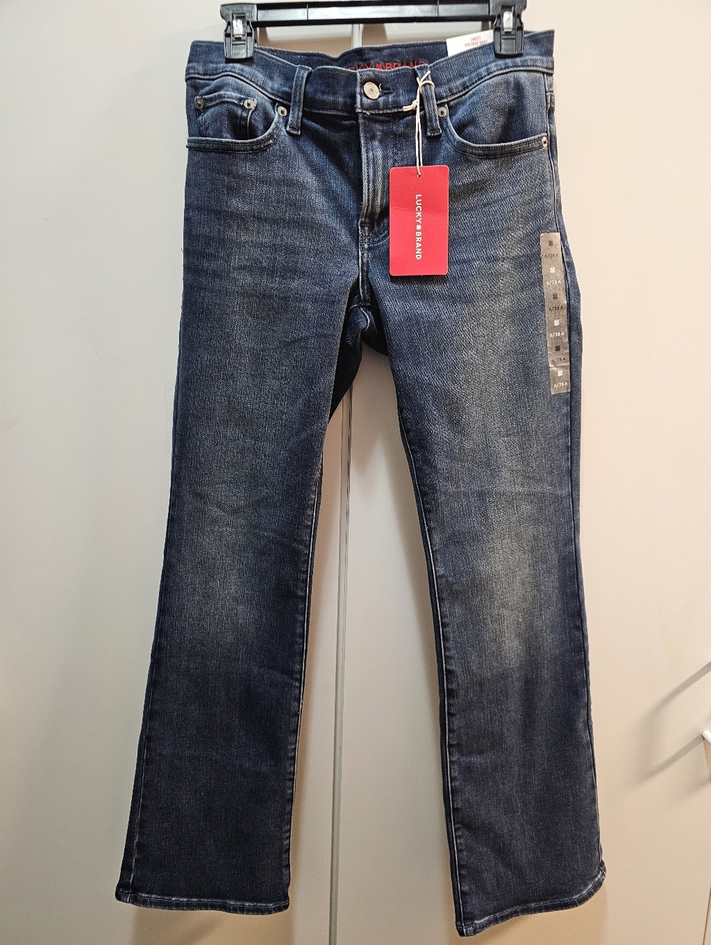 Lucky Brand Womens Bootcut Jeans in Dark Blue Wash